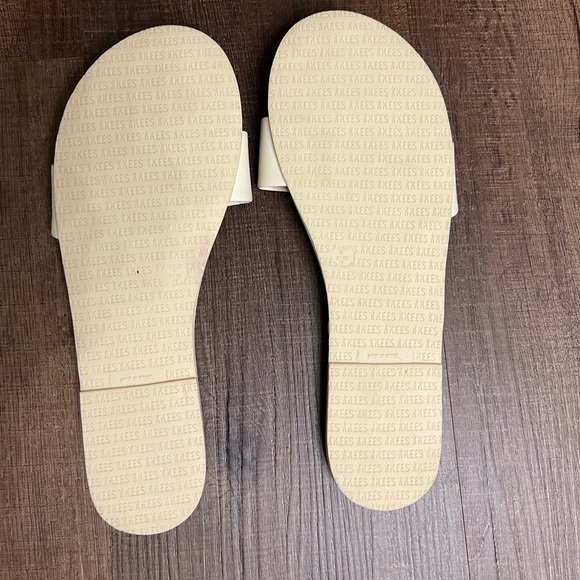 TEEKS LEATHER SLIPPERS - Picture 3 of 3